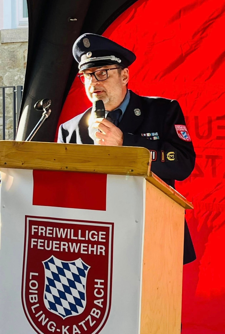 Der erste Kommandant Martin Schoplocher bei seiner gelungenen Festrede.